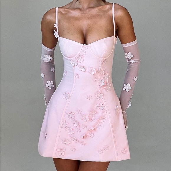 Babyboo Dalary Mini Dress - Blush - size M - Picture 5 of 9